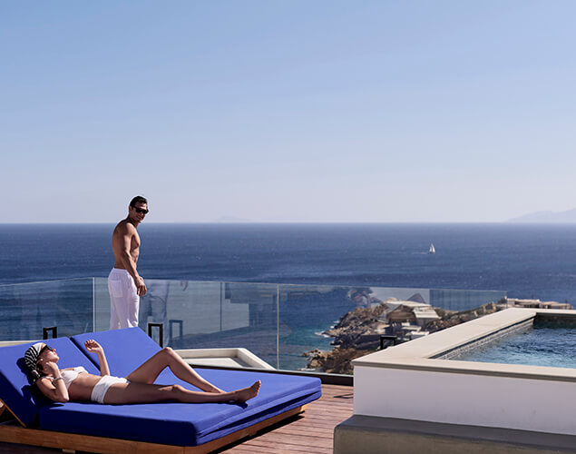 Infinity Pool Suite